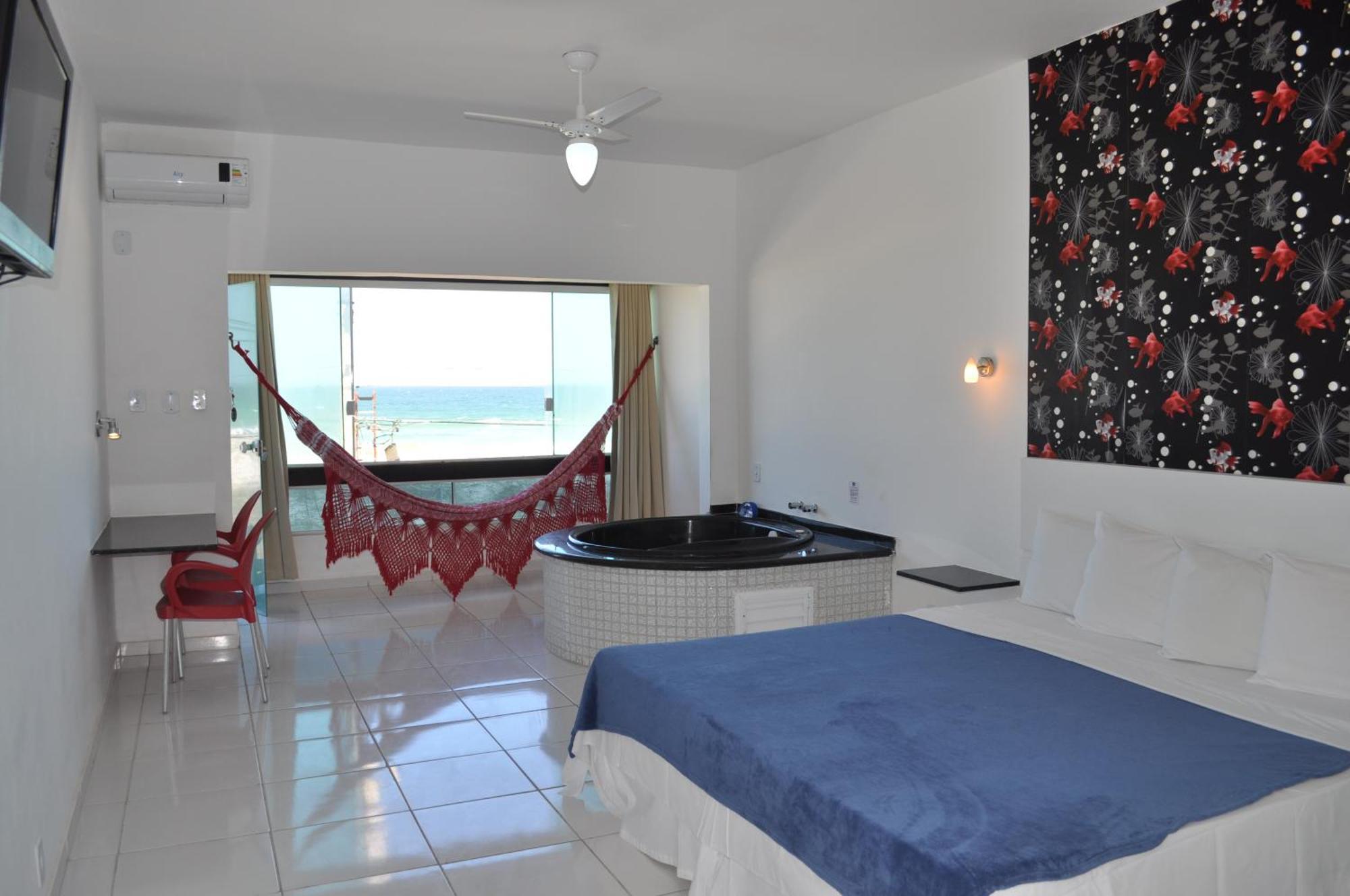 Quarto Deluxe com Vista do Mar e Banheira de Hidromassagem